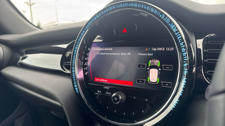 MINI Hatchback 1.5 Cooper Sport 5dr Petrol Hatchback